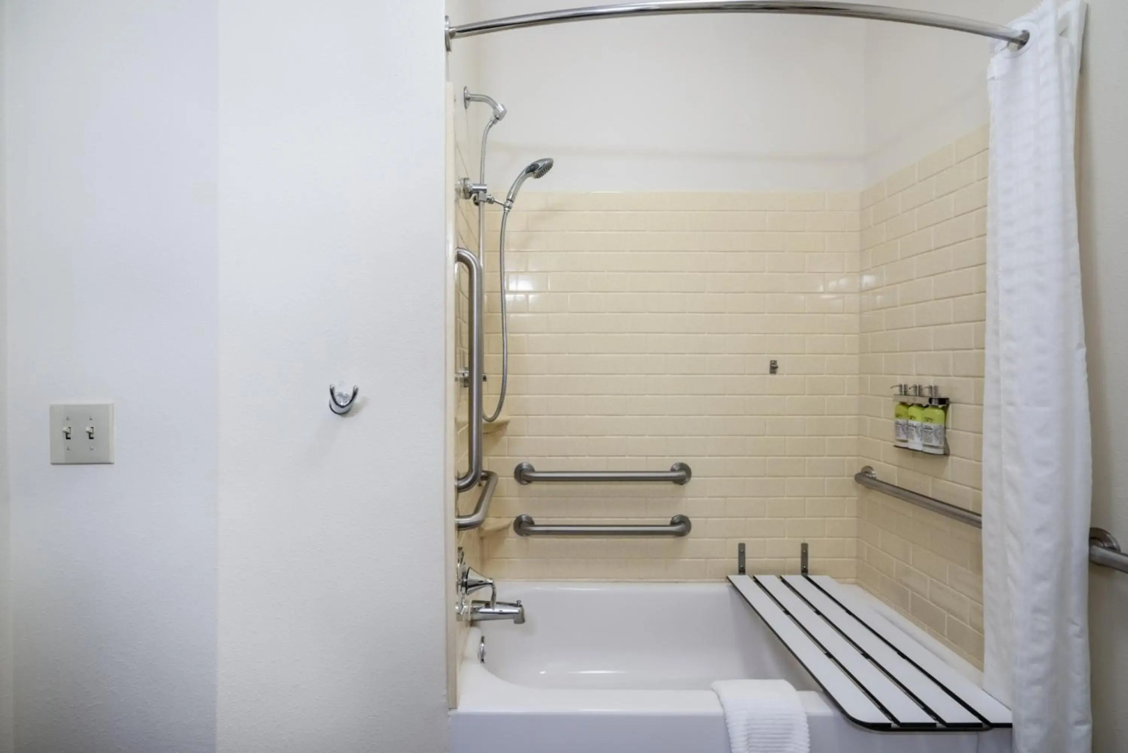 Candlewood Suites Auburn by IHG