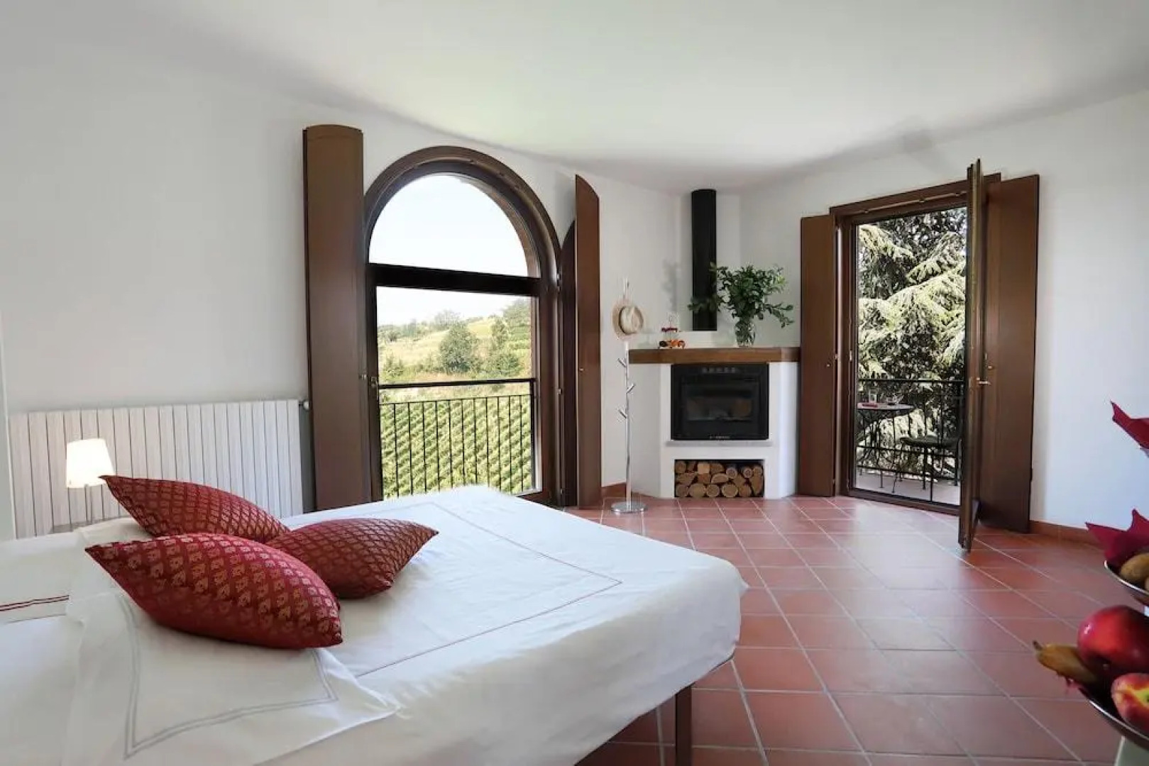 Giarvino Guest House