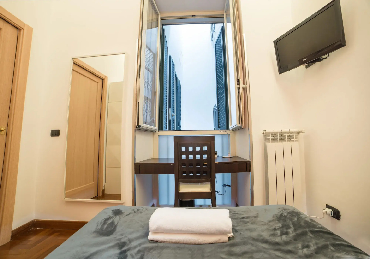 Bed and Breakfast Chiaia 32