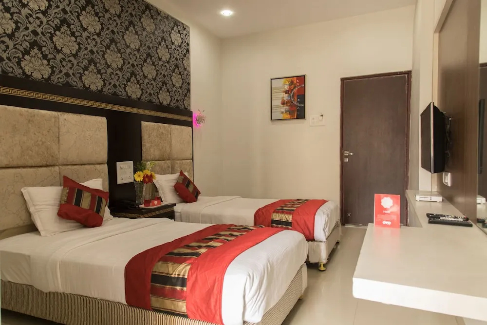 OYO Premium Nagpur C A Road