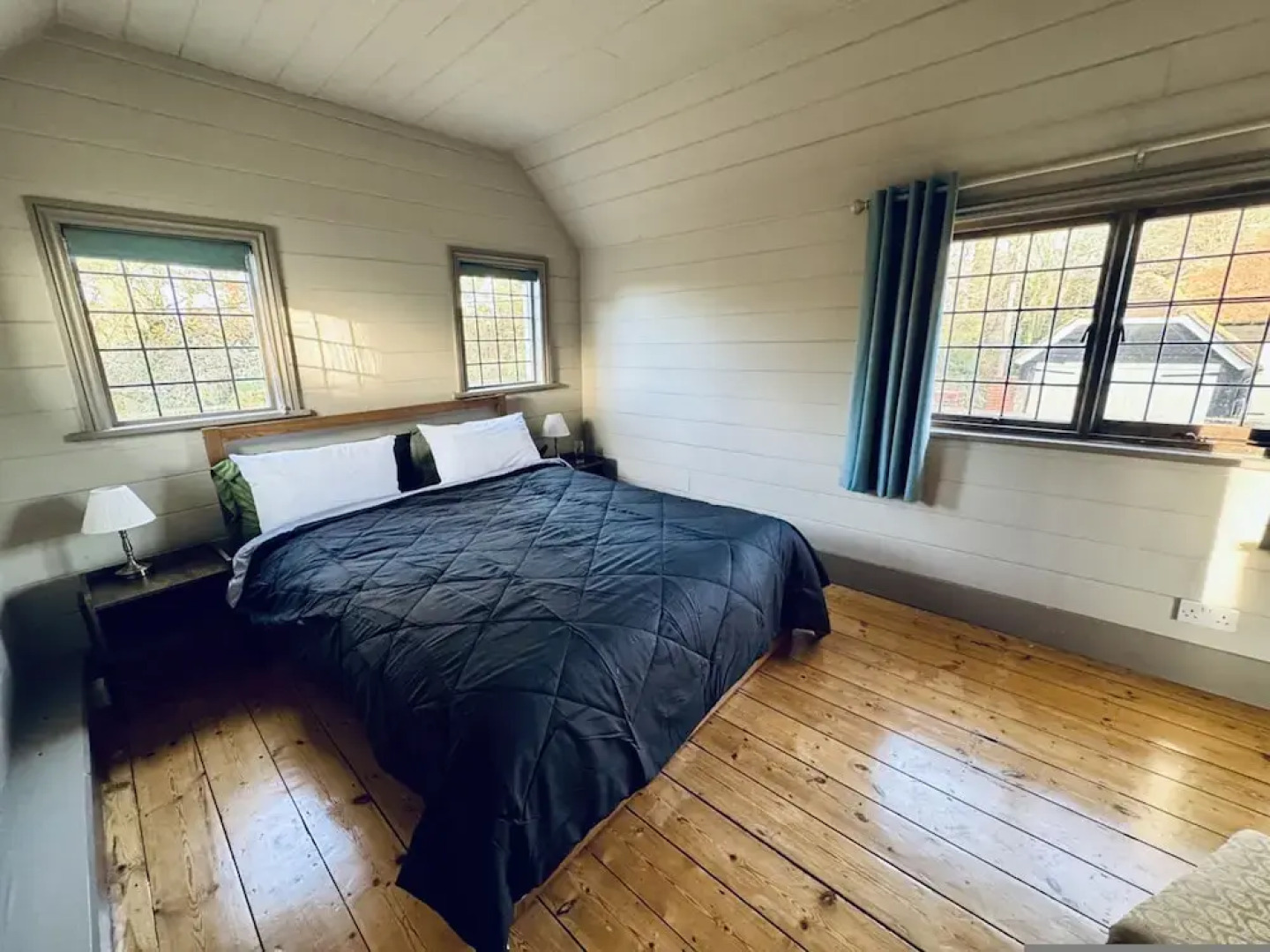 Coombe End Farmhouse Lodge - From 165 Per Night