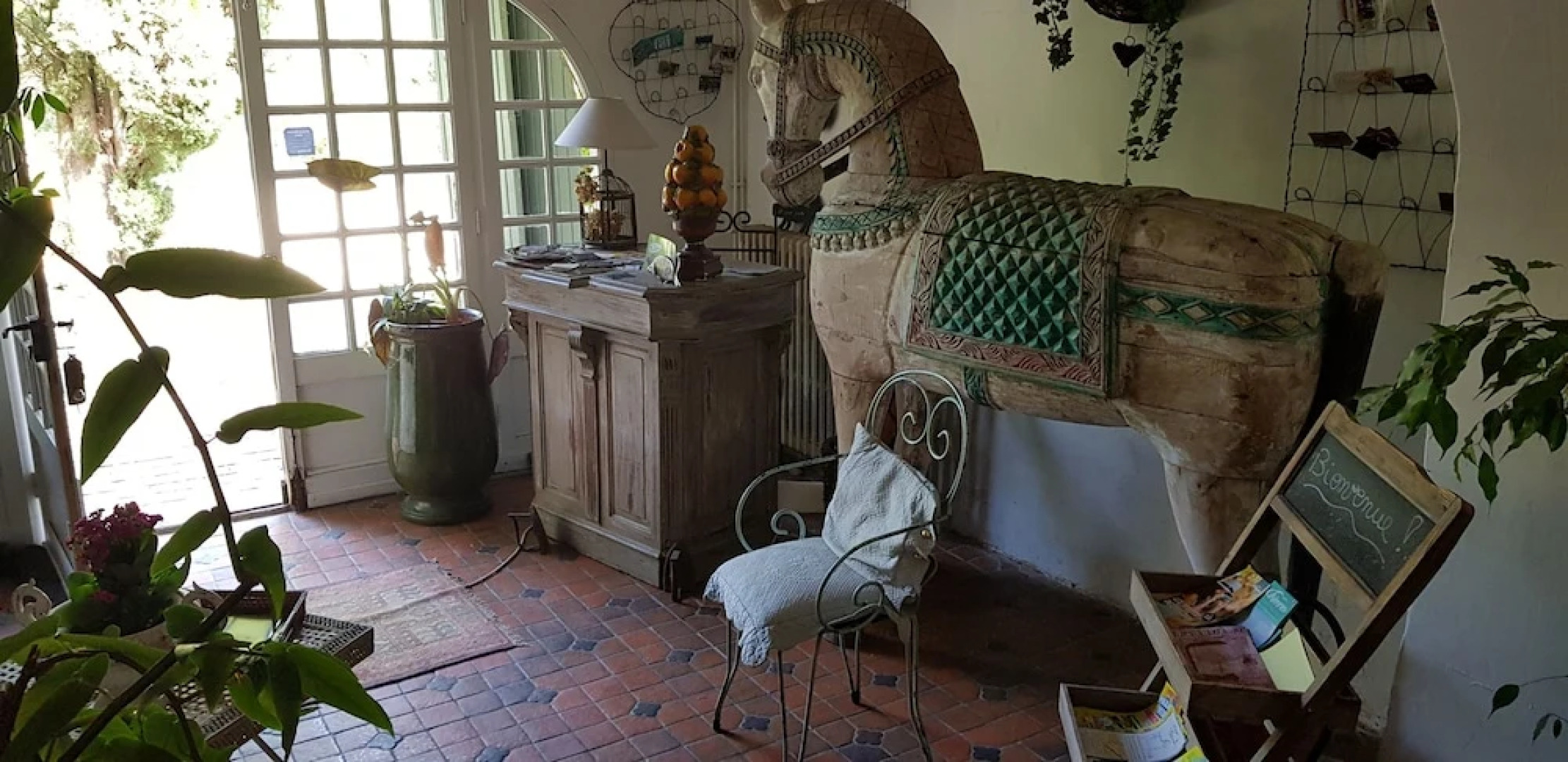 Mas Les Micocouliers