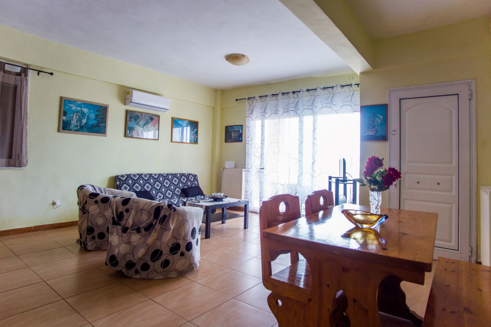 D2-George Apartments by the Sea and Airport