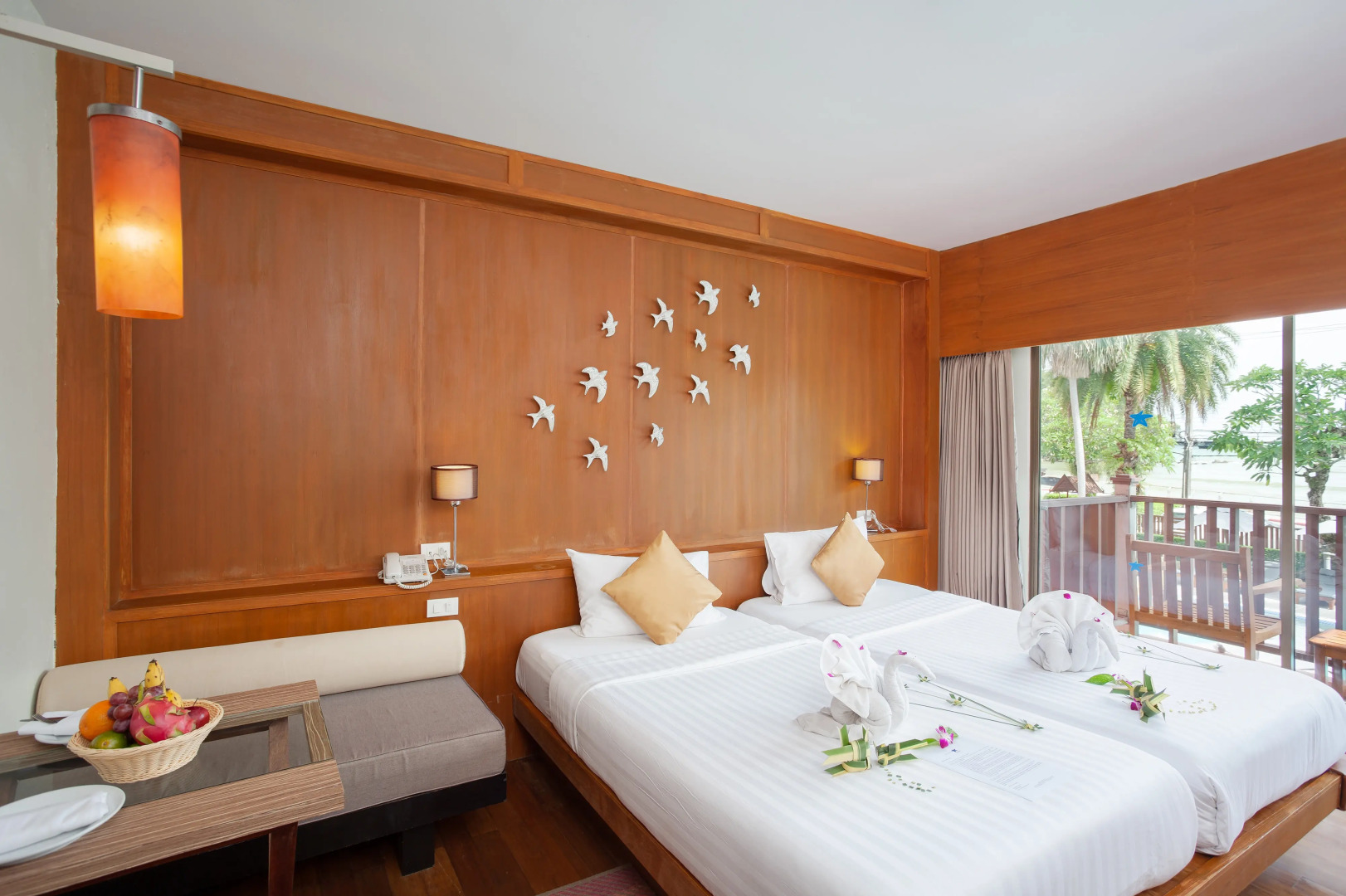 Seaview Patong Hotel