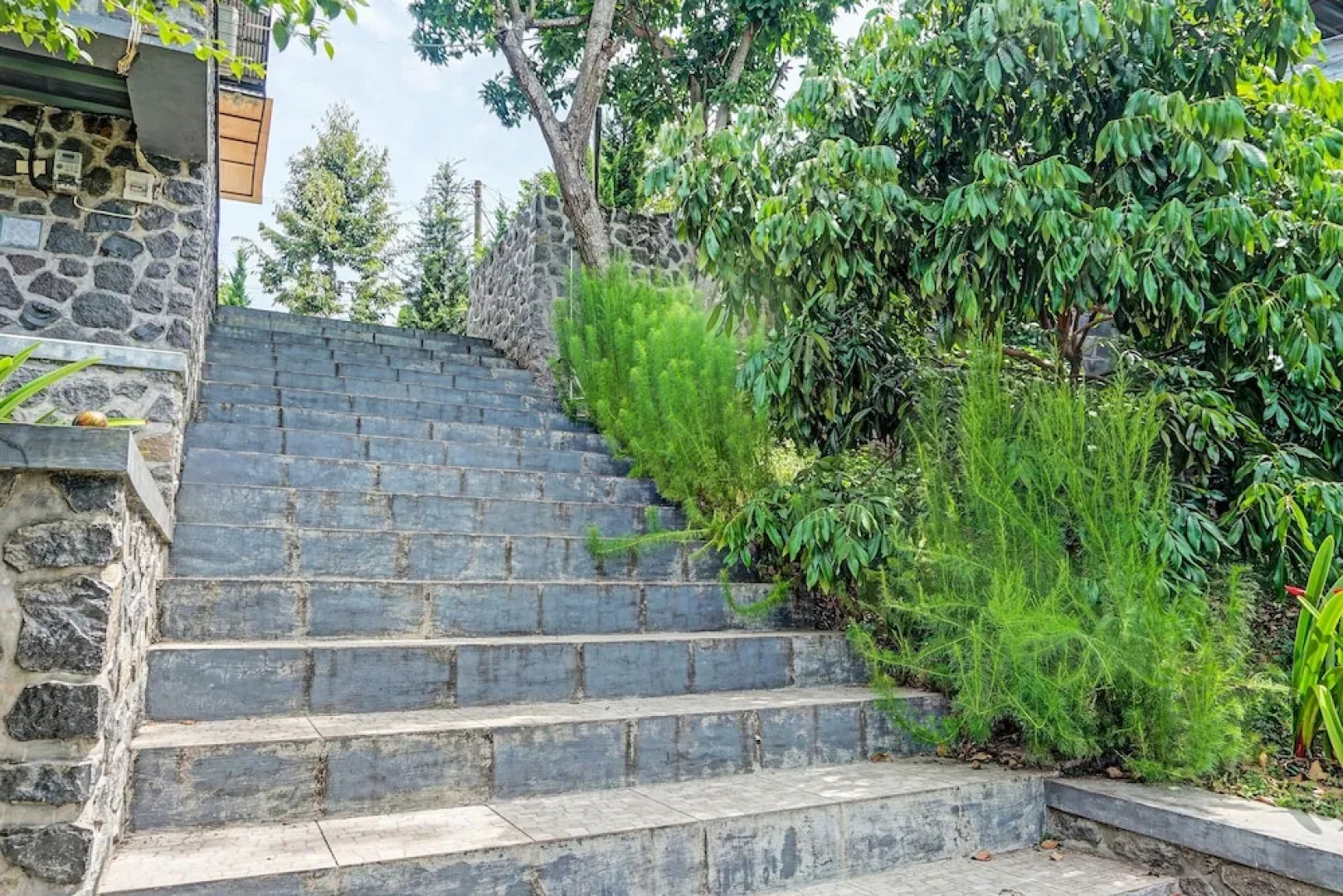 Hotel O Juanda Homestay Syariah