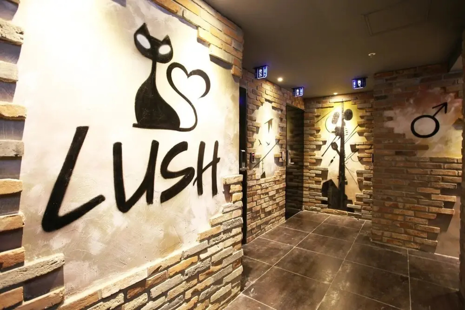 Hotel Lush