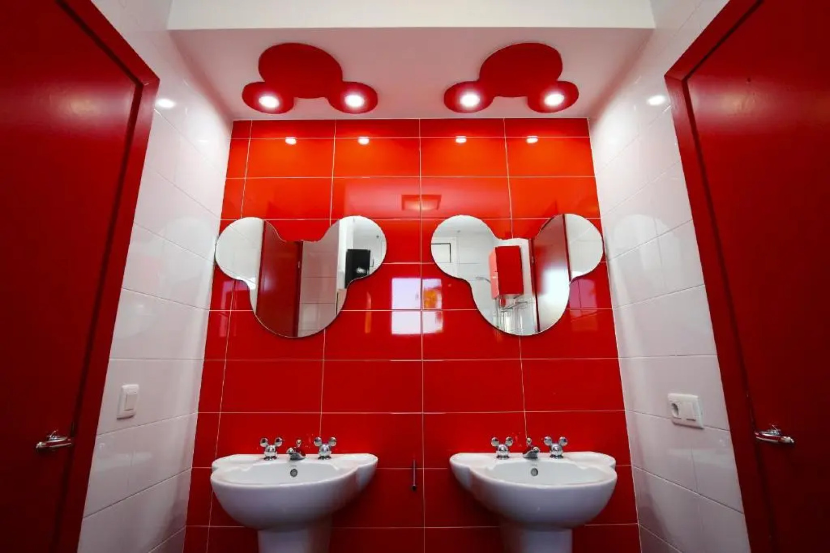 ZENLUXE Villa Planet Costa Dorada