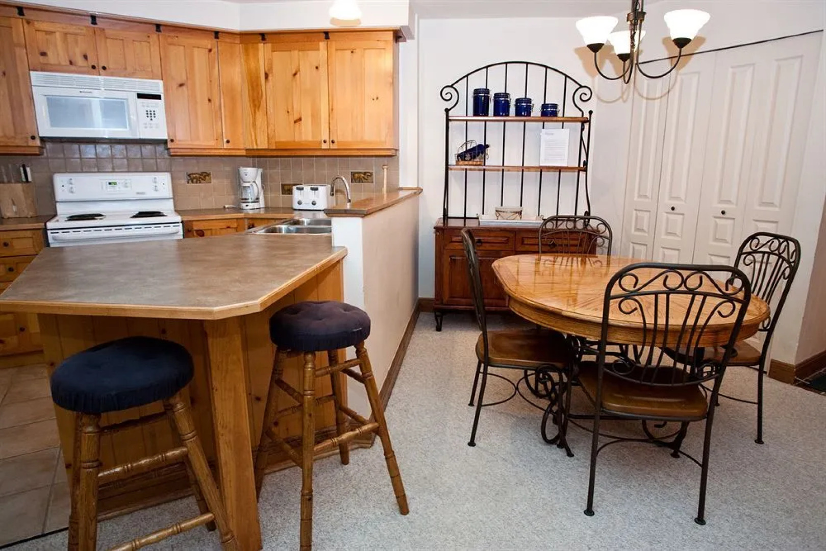 Les Falaises - Tremblant Sunstar