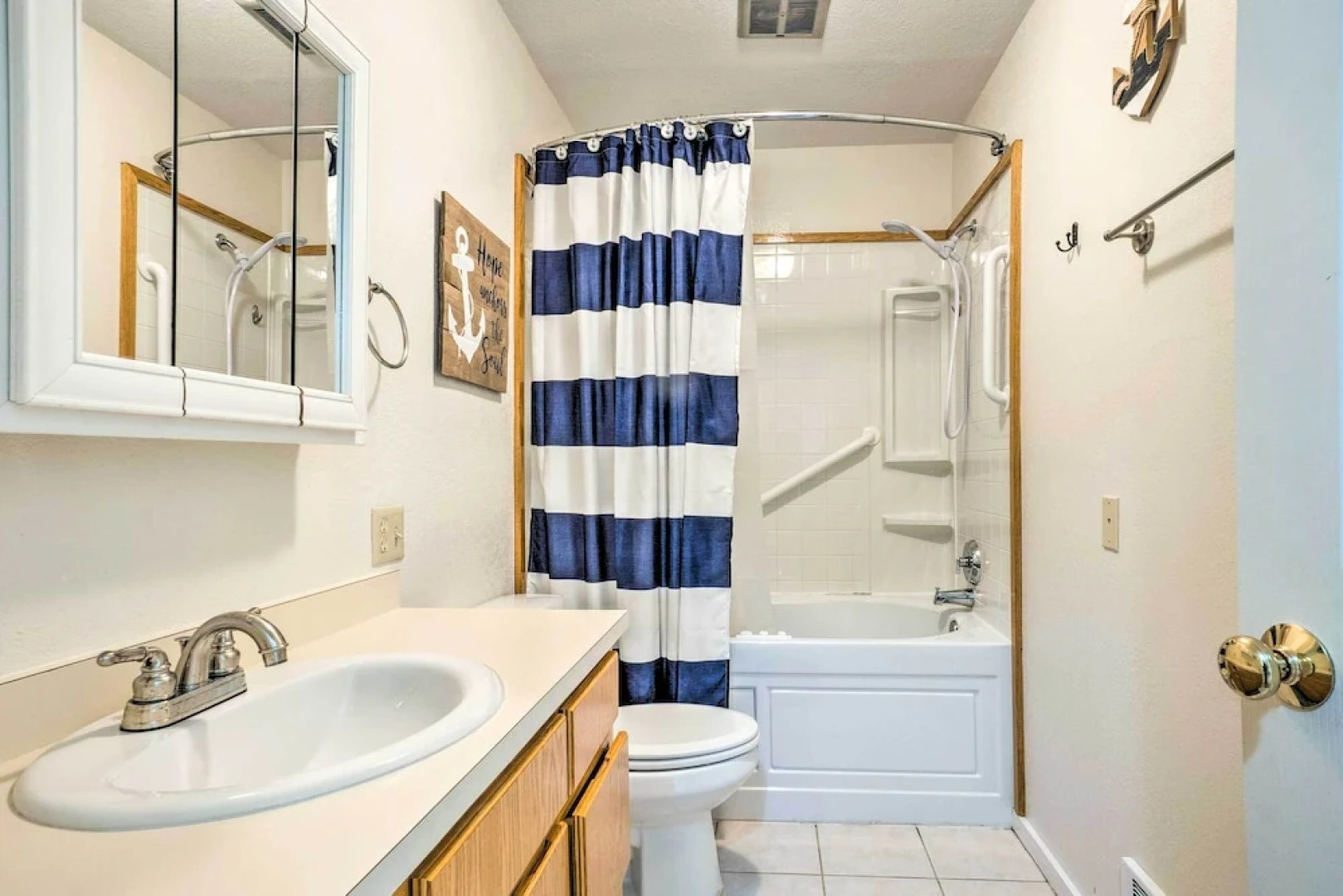 Fire Pit & Bay Views: North Bend Home!