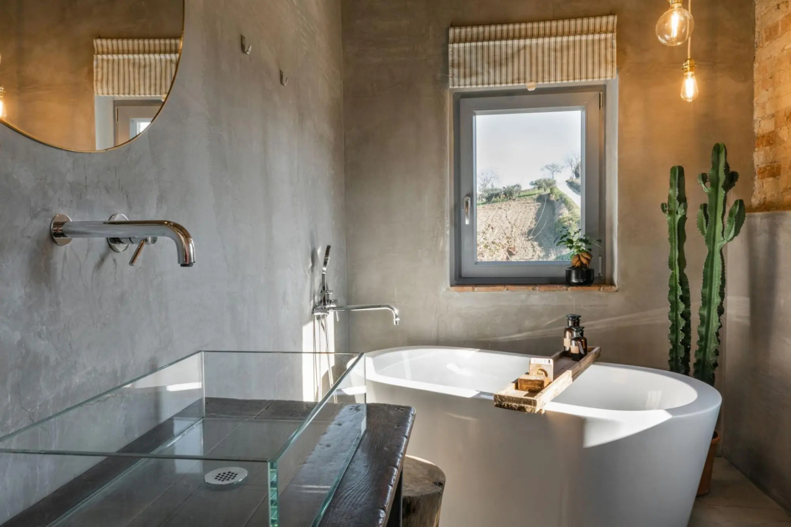 Charm and well-being in a rural setting. Dedicated to all those who seek comfort and style but love-Casa Rurale Botonto