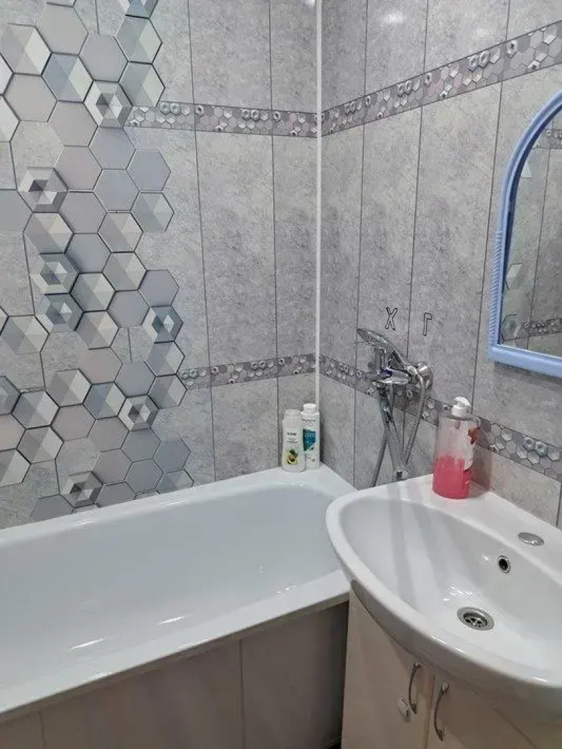 Апартаменты на проспекте Нефтяников 111В