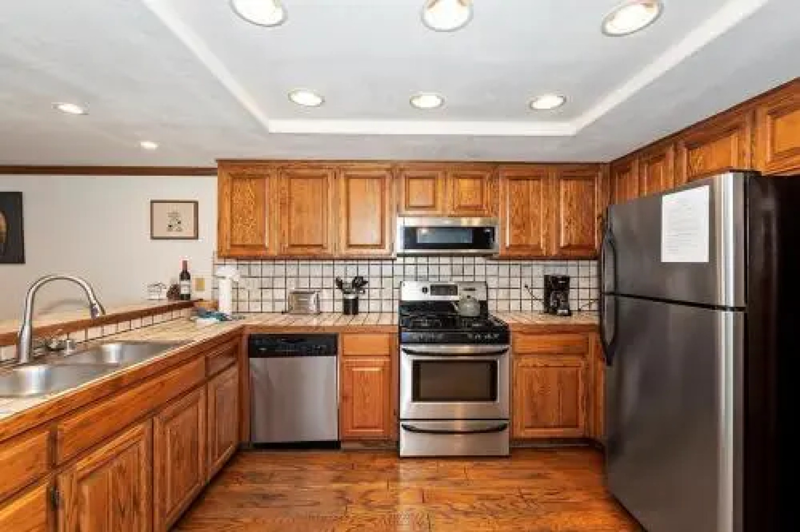 055 Lakefront Ski Getaway Cabin