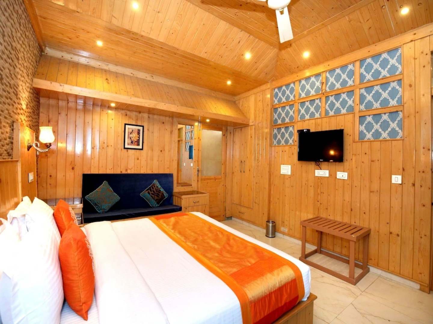 OYO 12170 Home Rustic Villa Kasauli