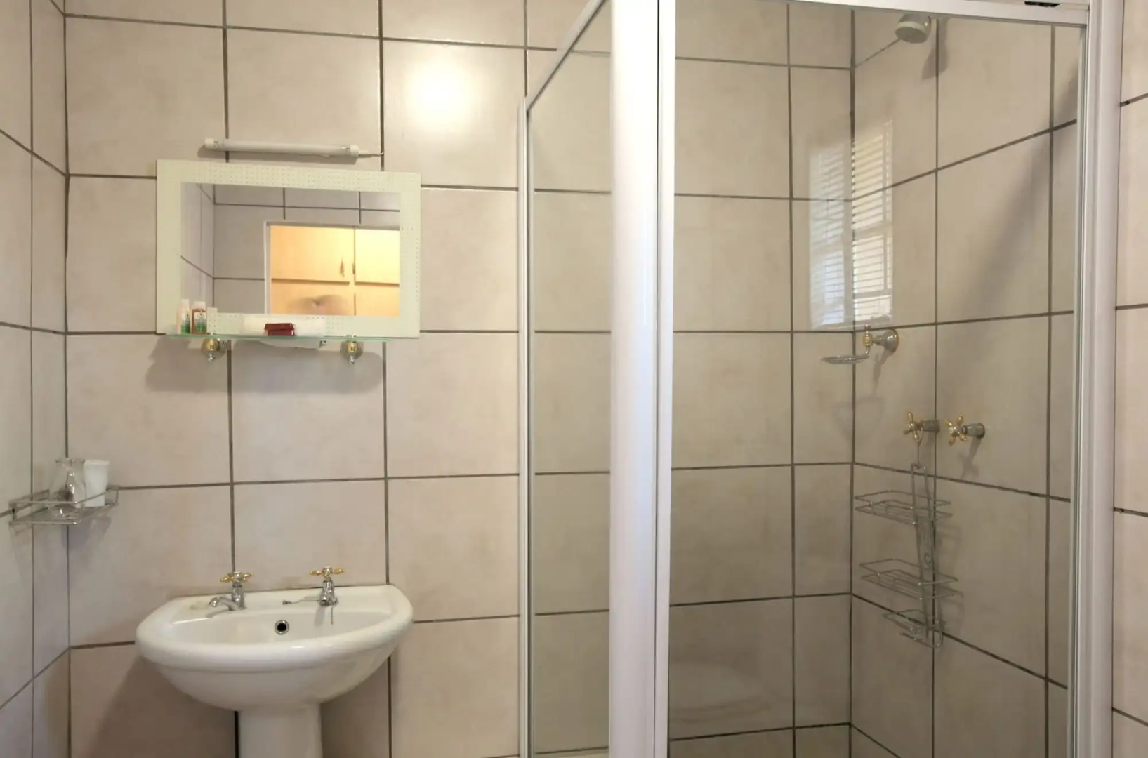 Shamrock Arms Guest Lodge