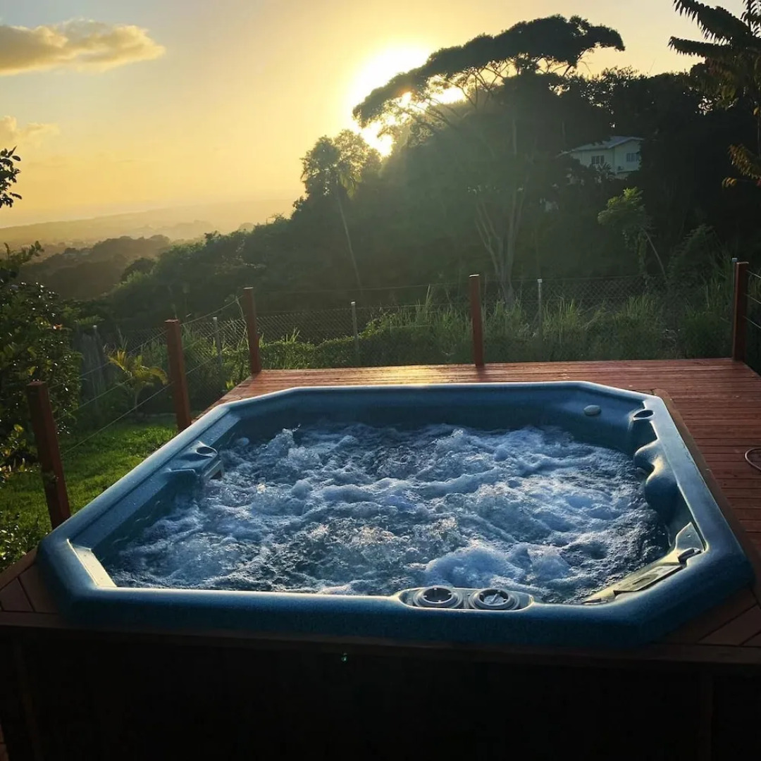 Eagle's Base Villa & Cottage