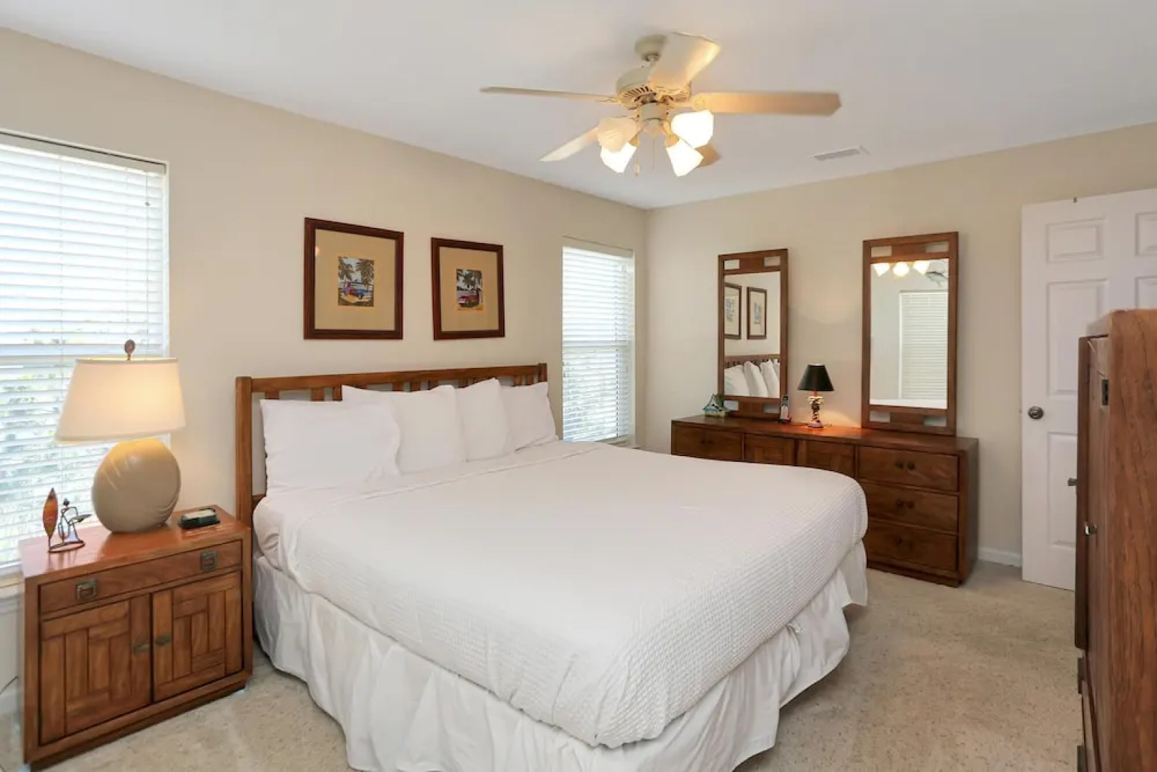 Yellow Bird Apartment