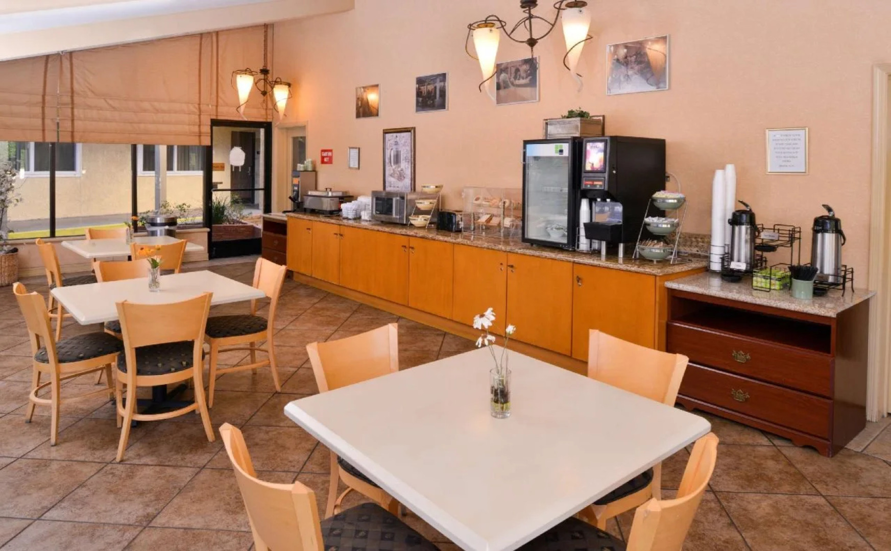 Red Lion Inn & Suites Cathedral City