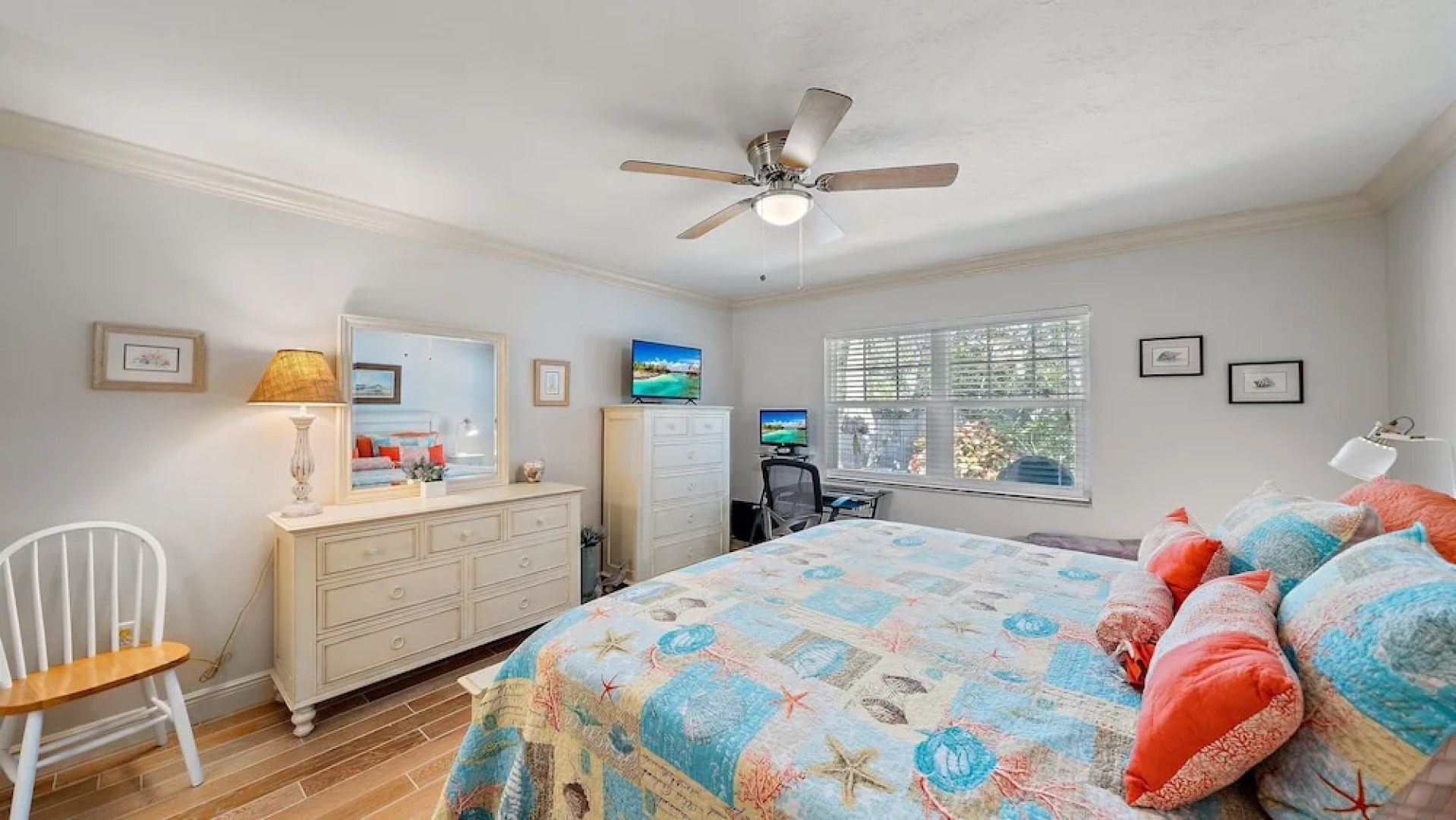 Sunset Sanctuary 2 Bedroom Condo by RedAwning