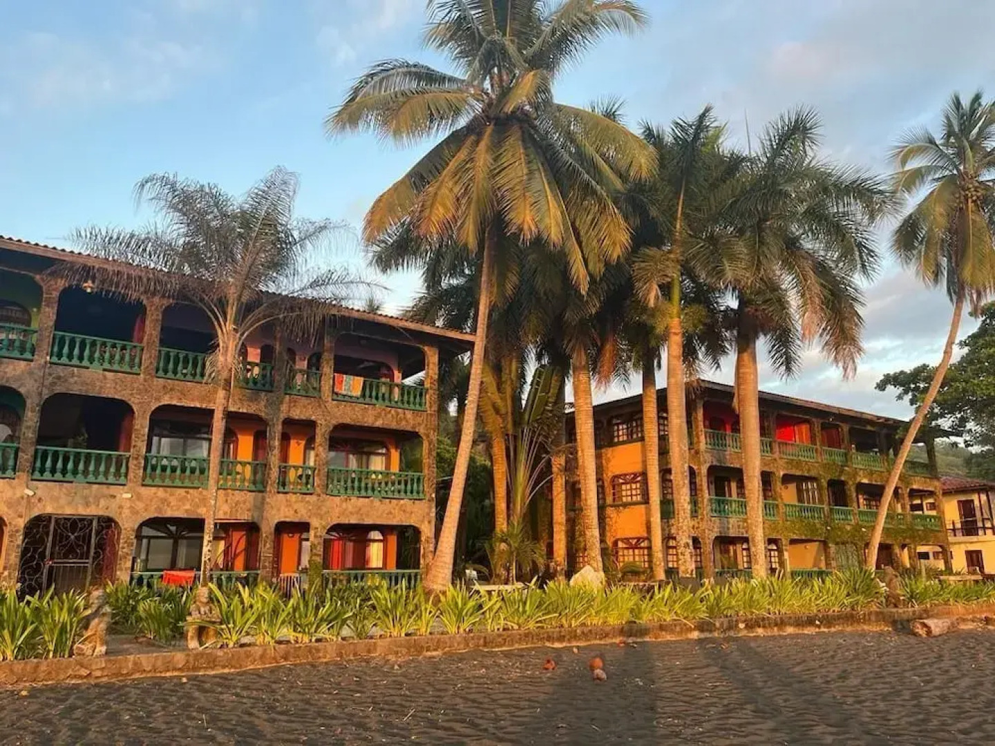 Marea Brava Hotel & Villas