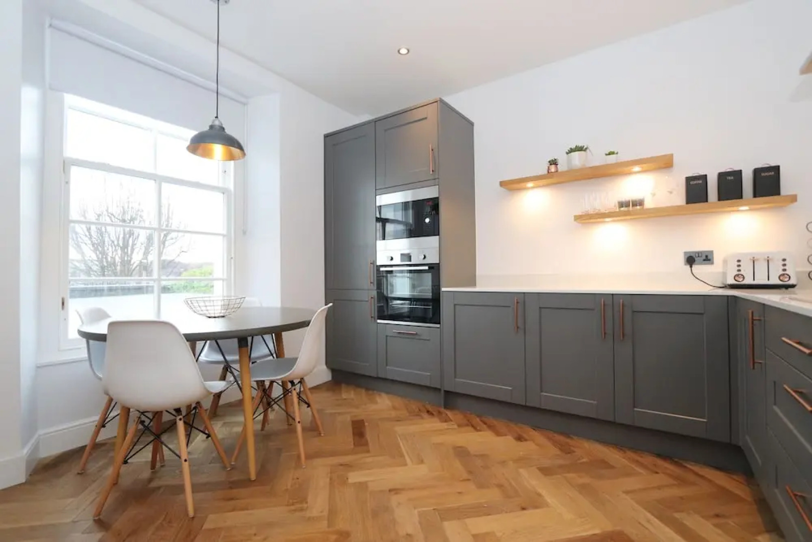 Dollar Apartments at 41