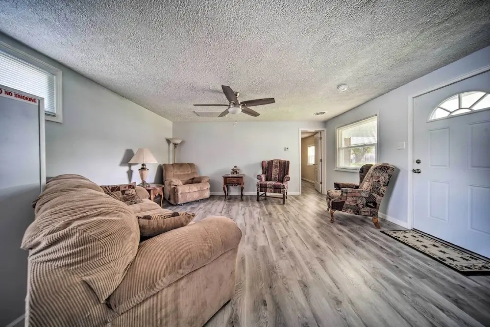 Spacious Geneva House < .5 Mi to The Strip!