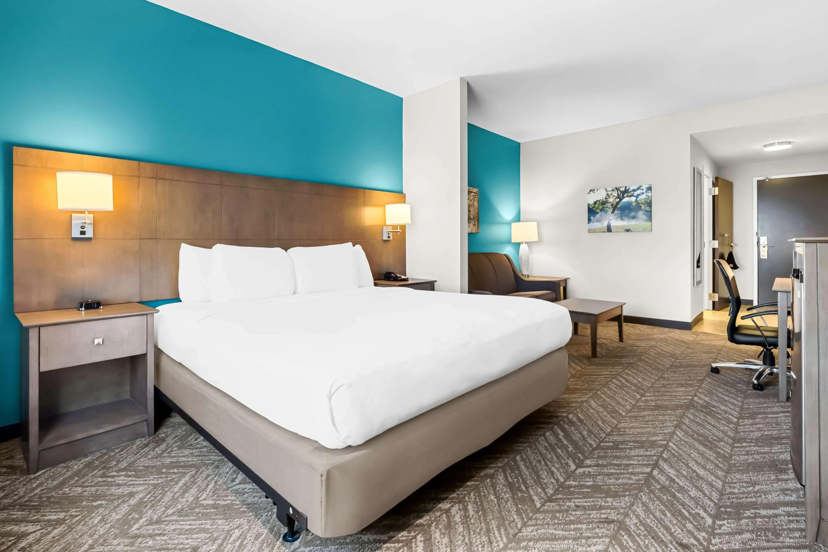 Best Western Plus Bolivar Hotel & Suites