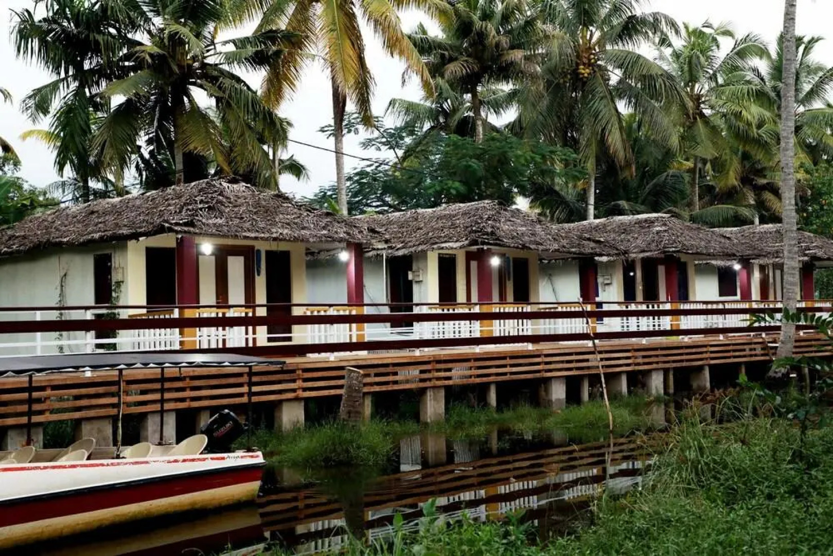 Phoenix Island Resort