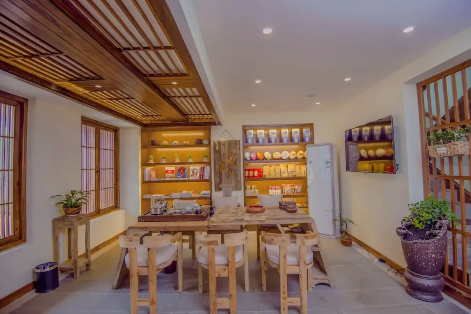 Loving Clouds Family Inn