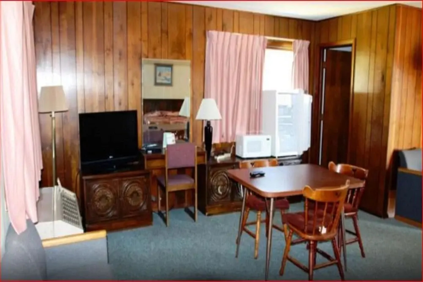 Love Hotels Tomahawk at Lake Mohawksin WI