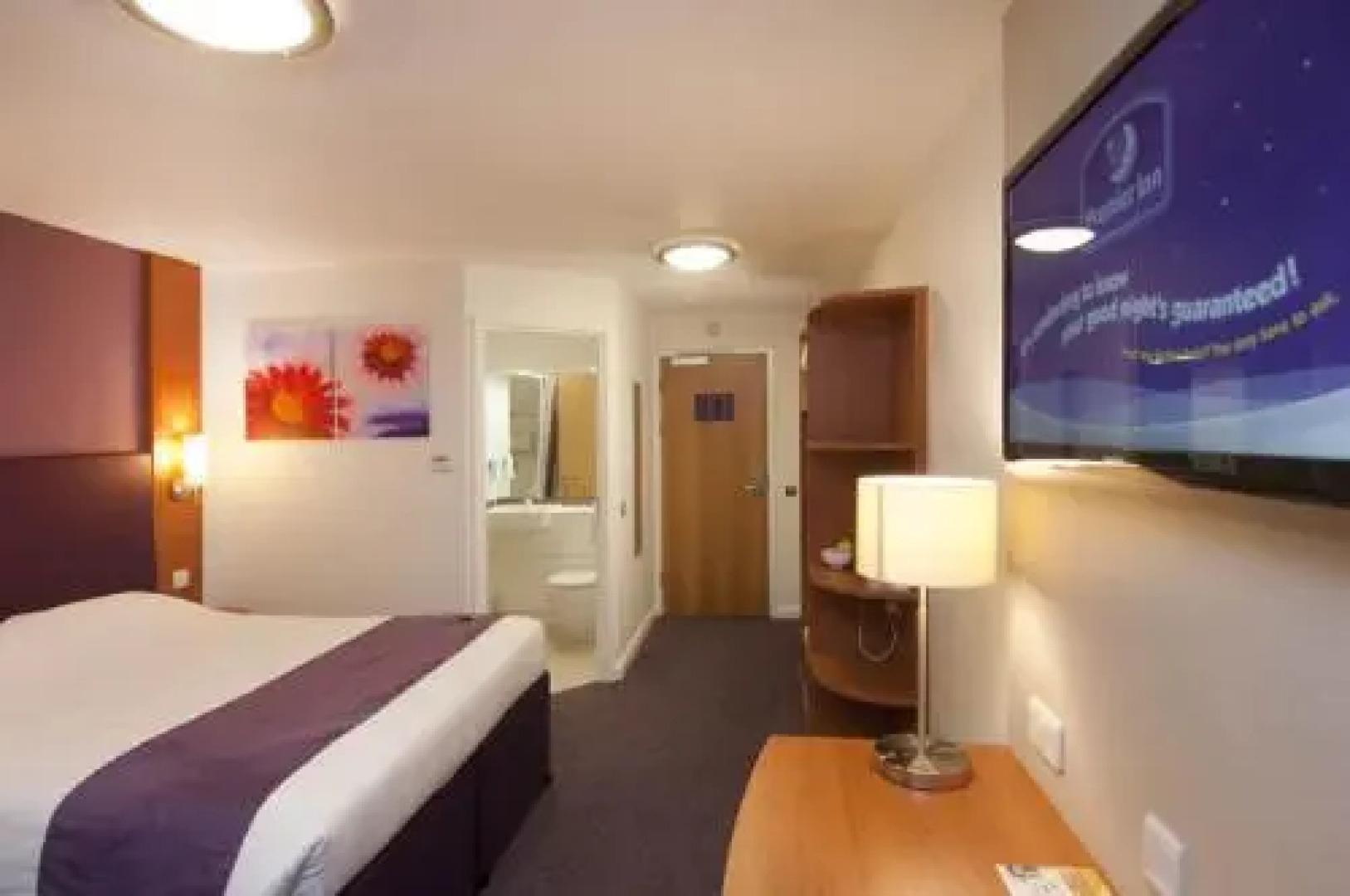 Premier Inn Woking West - A324