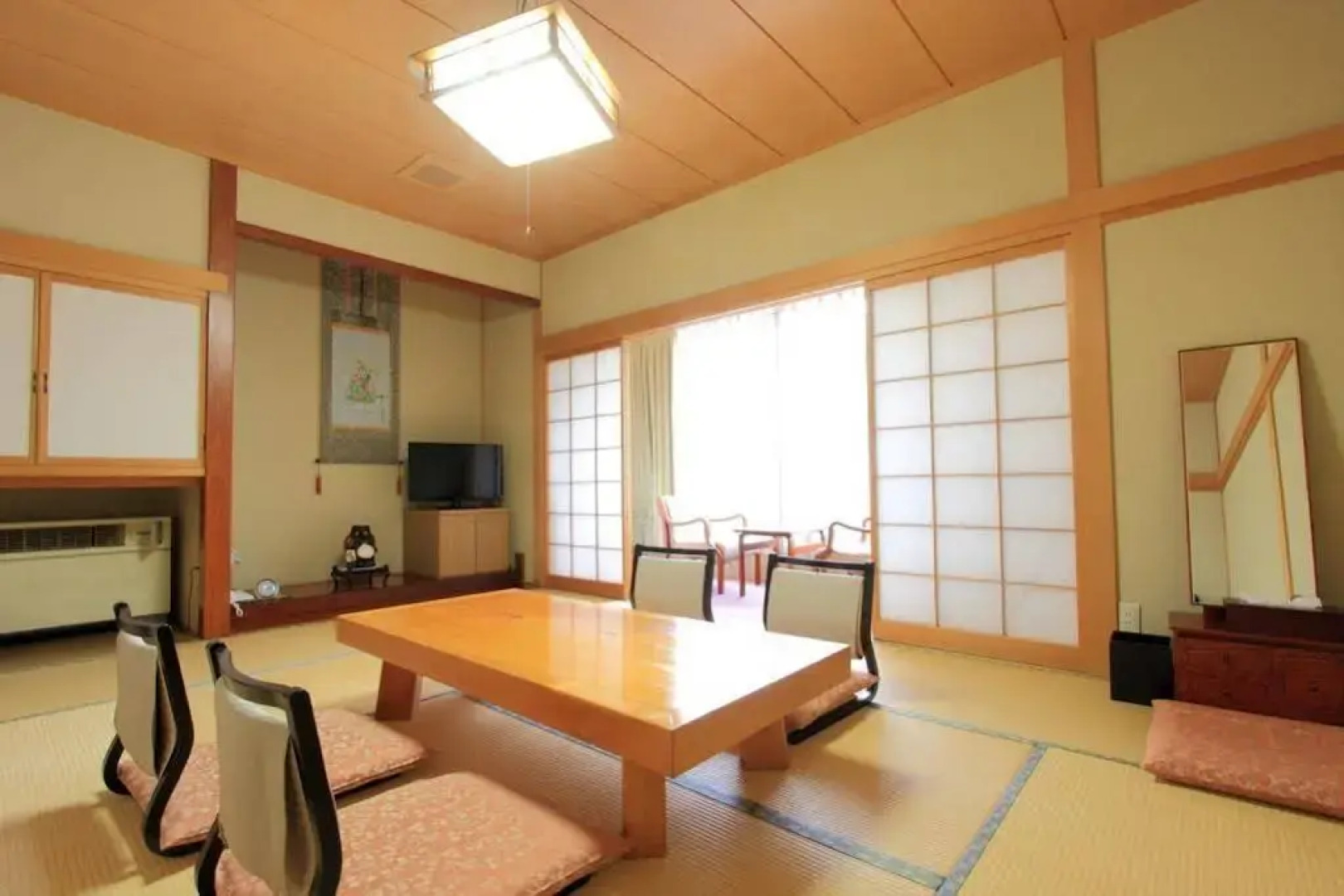 Honjin No Yado Yanagi No Yu