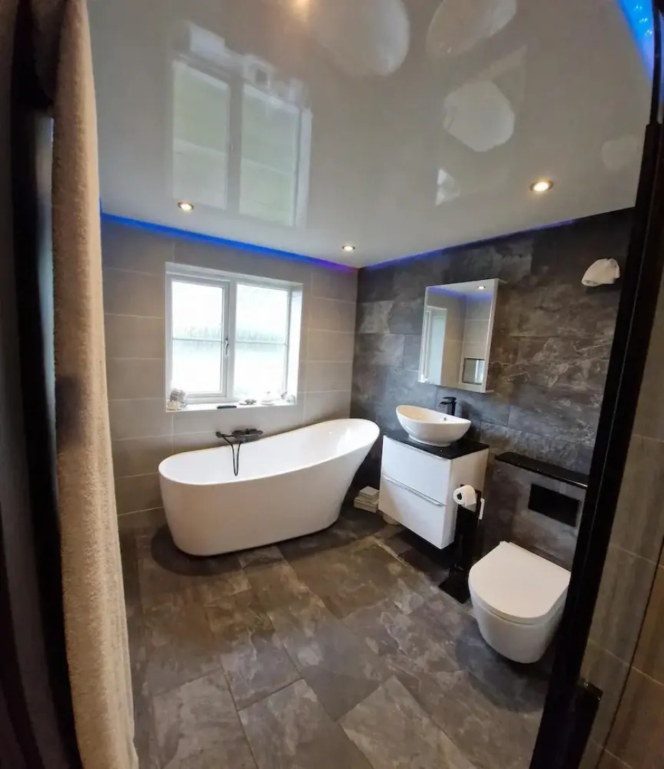 5-bedroom Family Holiday Home Sleeps 7 Garden Parking Pet Friendly North Wales