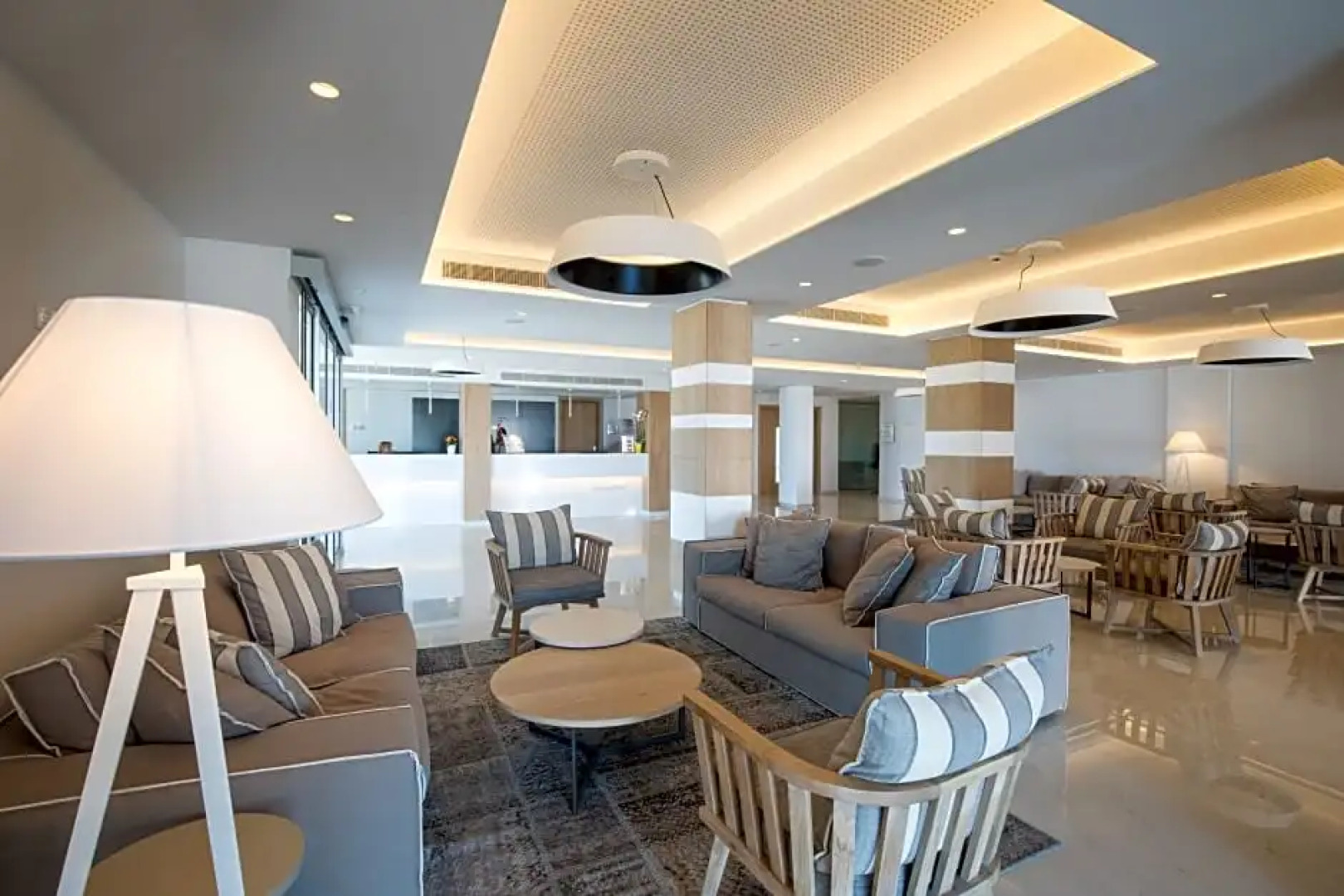 Evalena Beach Hotel Apartments