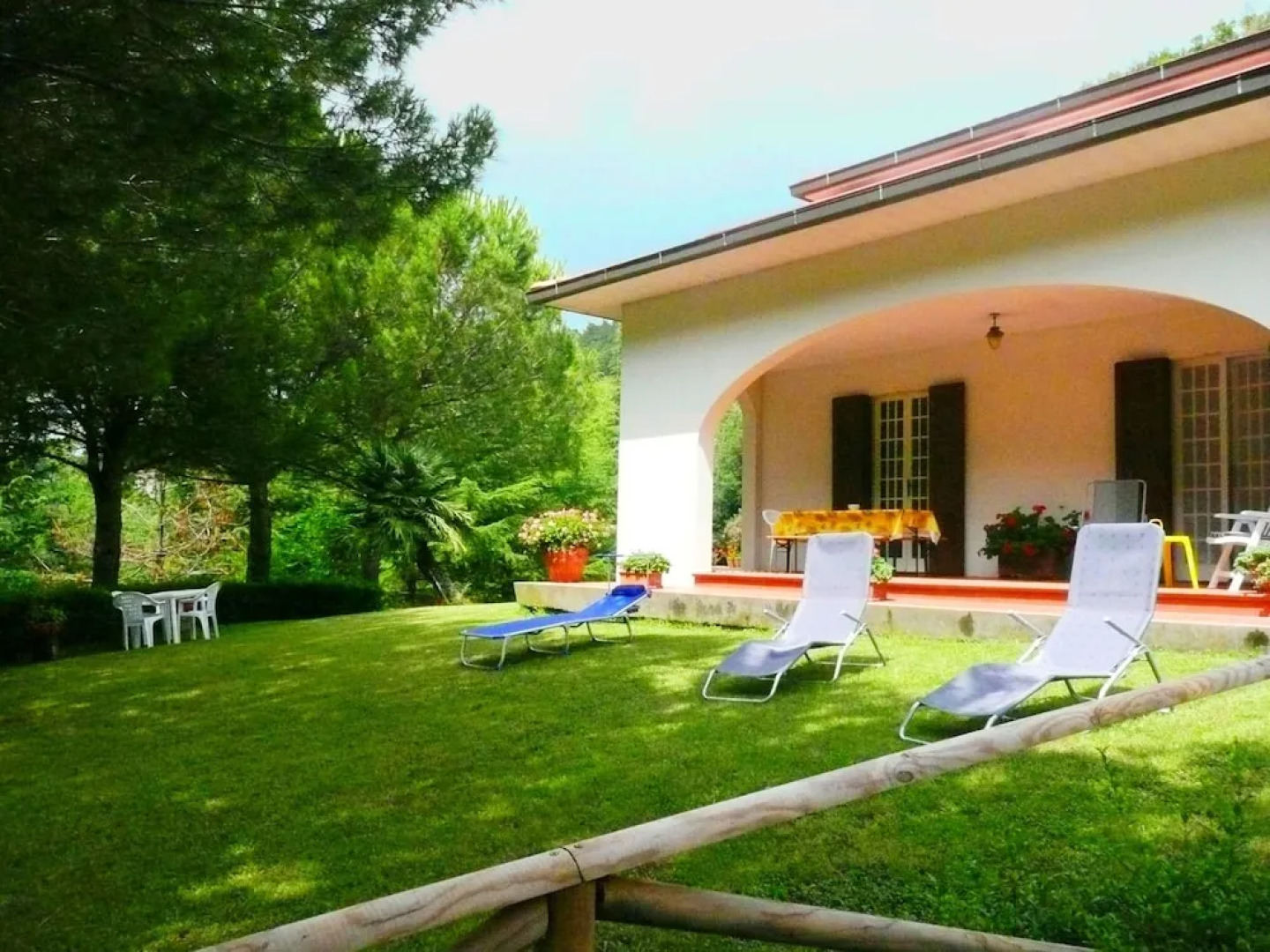 Villa in Tuscany near Town