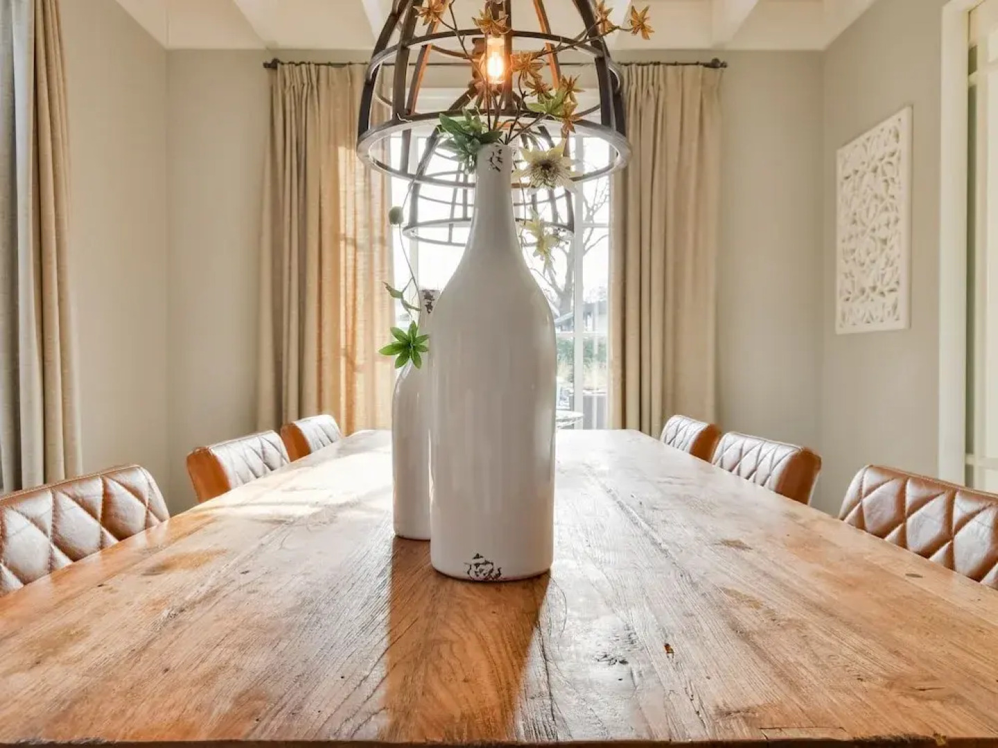 Great Holiday Home at the Efteling with Heated Swimming Pool & Hot Tub