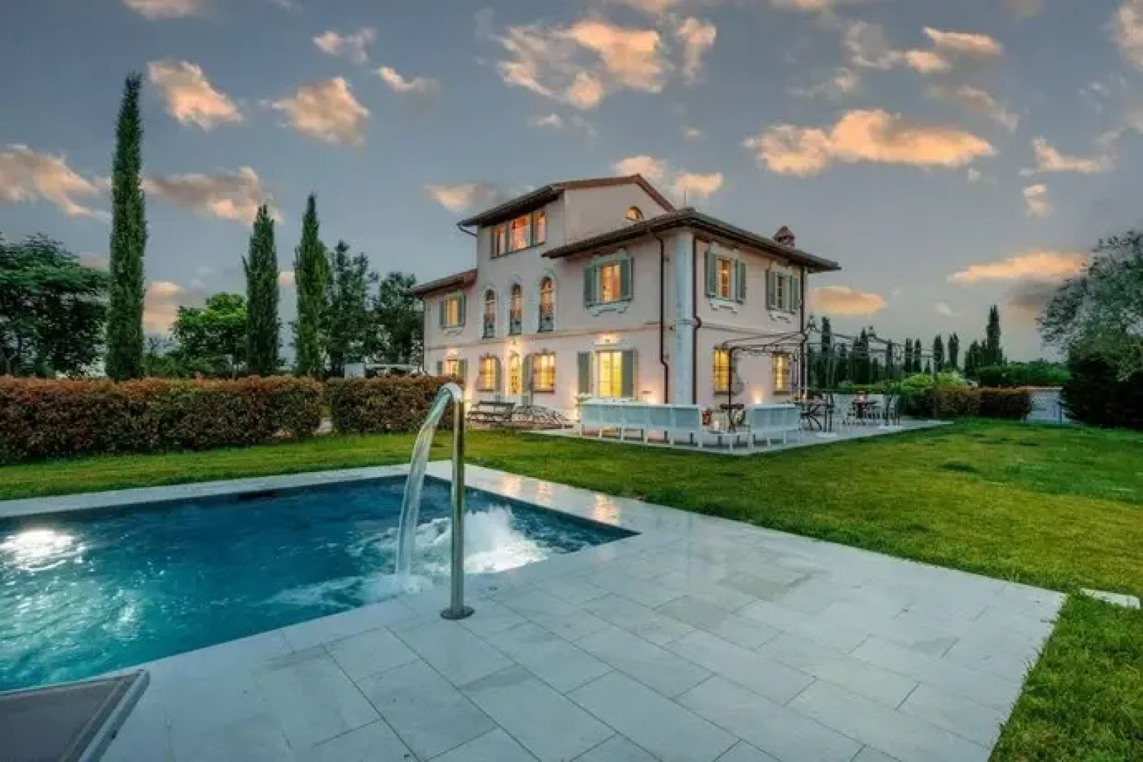 Villa Alpaca in Orentano