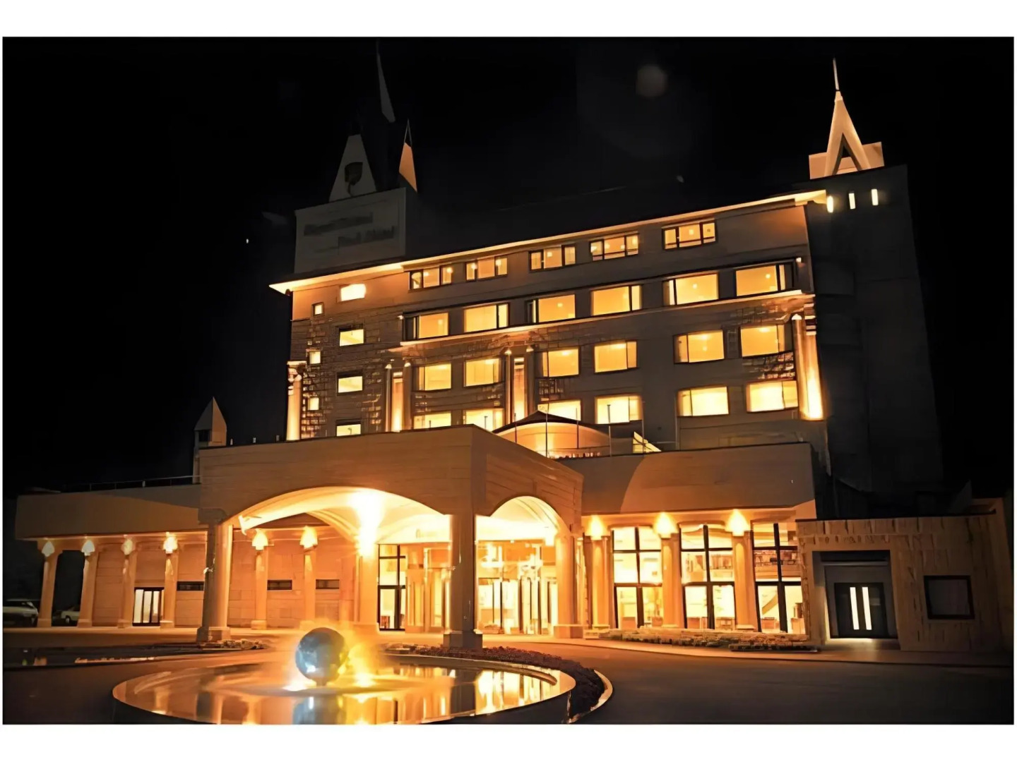 Royal Tainai Park Hotel