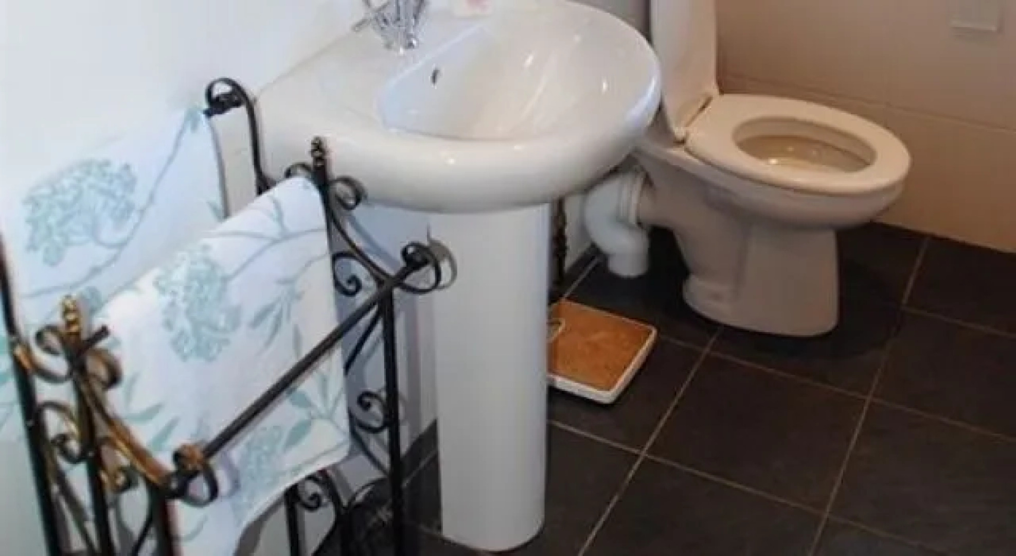 Burn Brig Bed & Breakfast