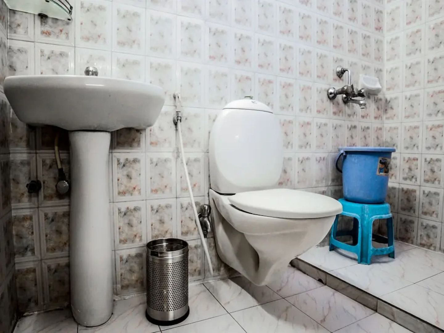 OYO 12906 Central Inn