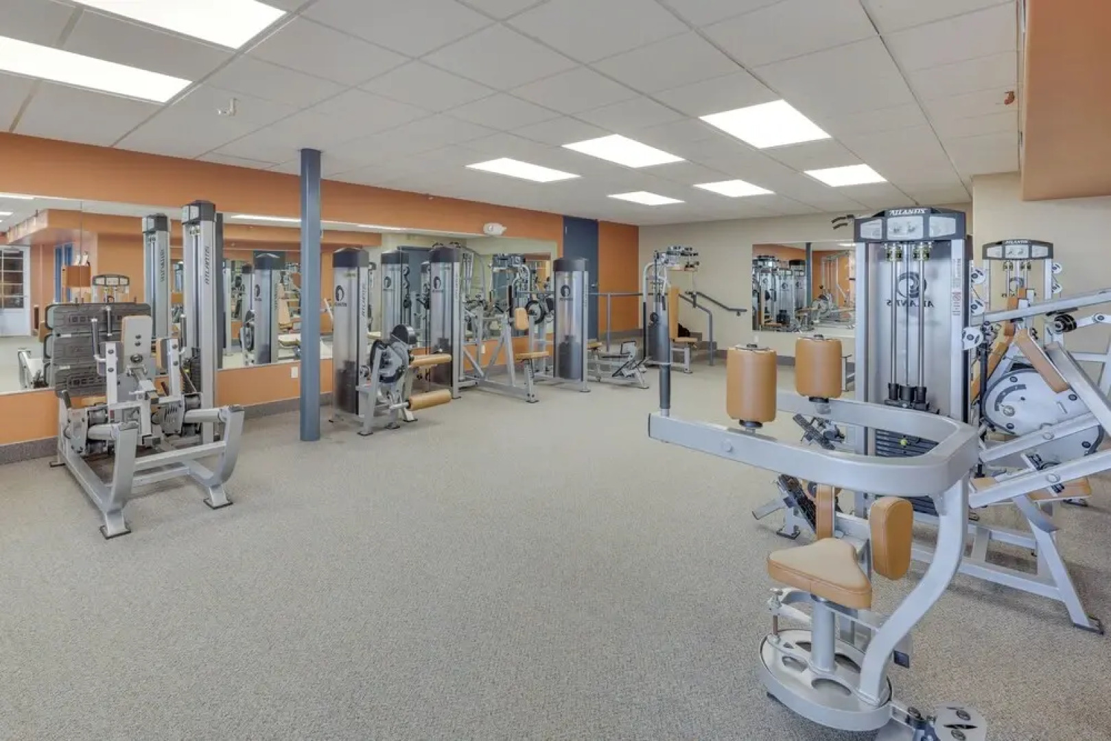 Idyllic New Buffalo Condo: Walk to Beach & Shops!