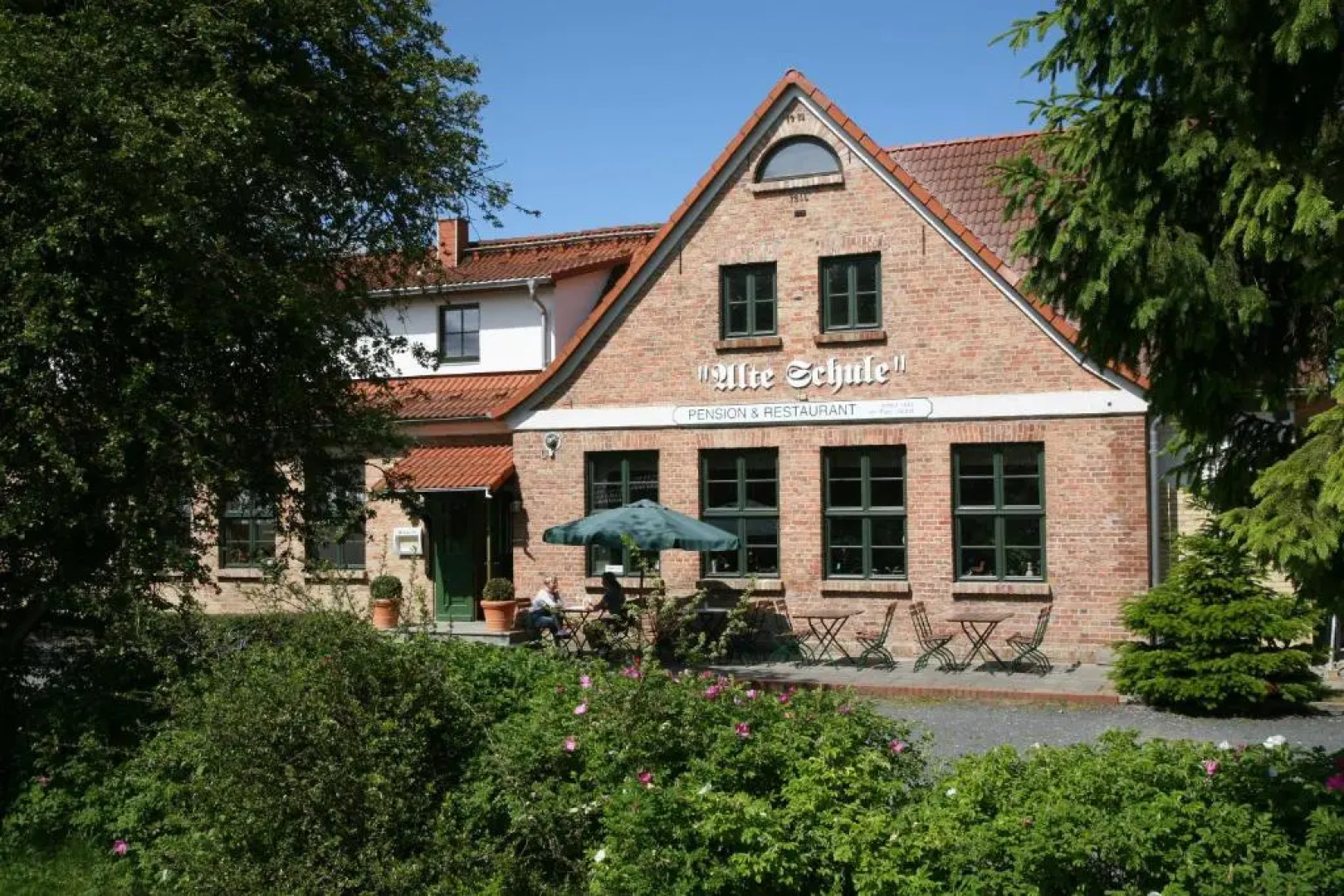 Pension & Restaurant "Alte Schule"