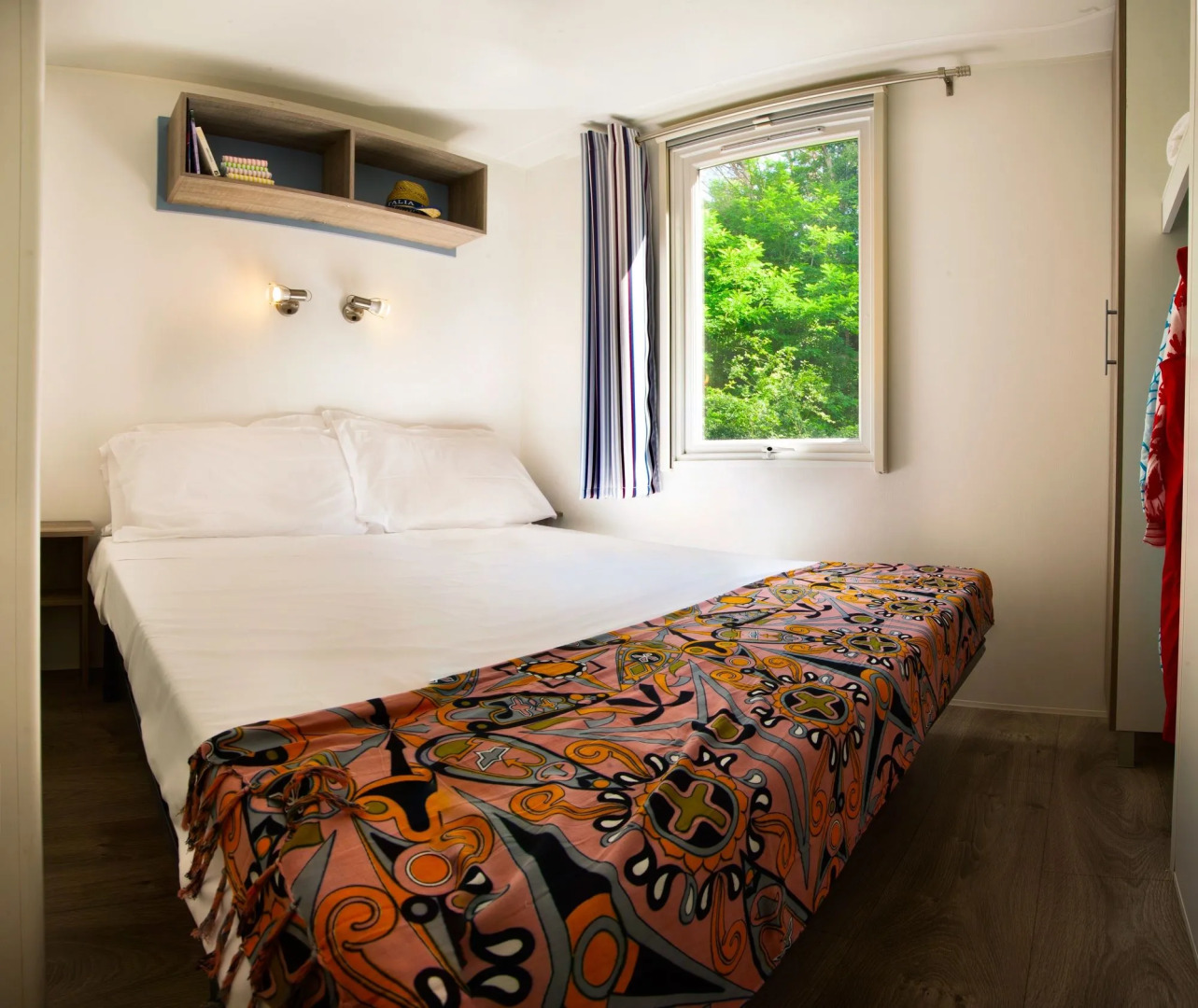 hu Altomincio village