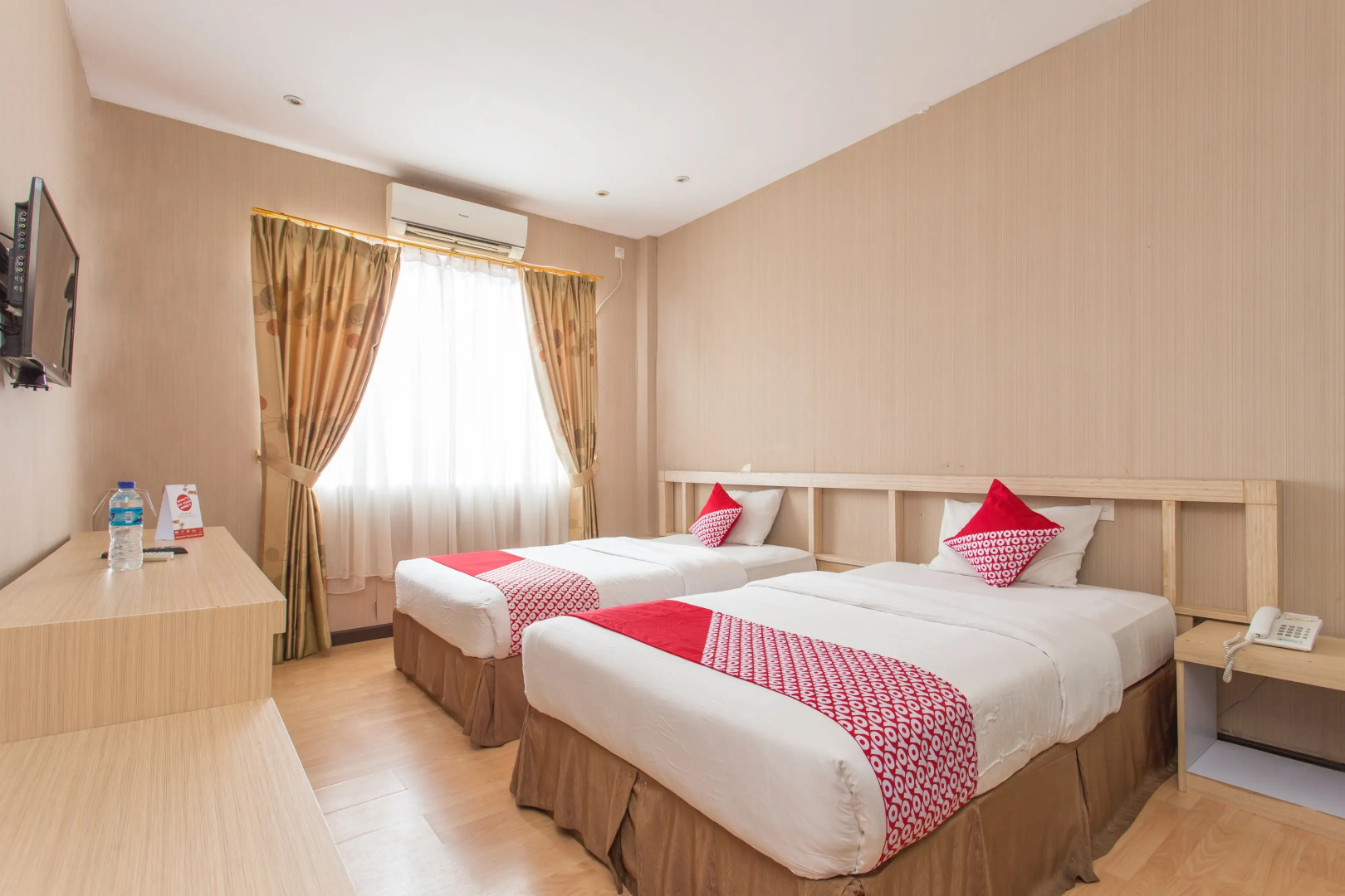 OYO 663 Hotel Sejati