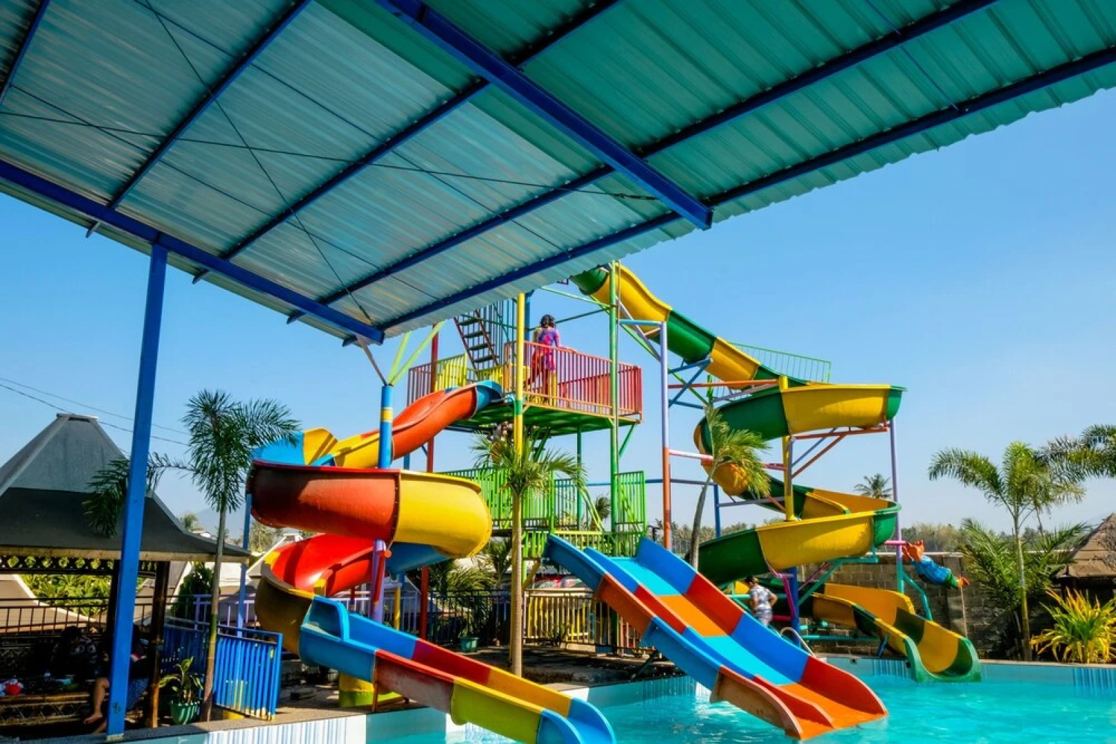 Asembagus Family by OYO Rooms