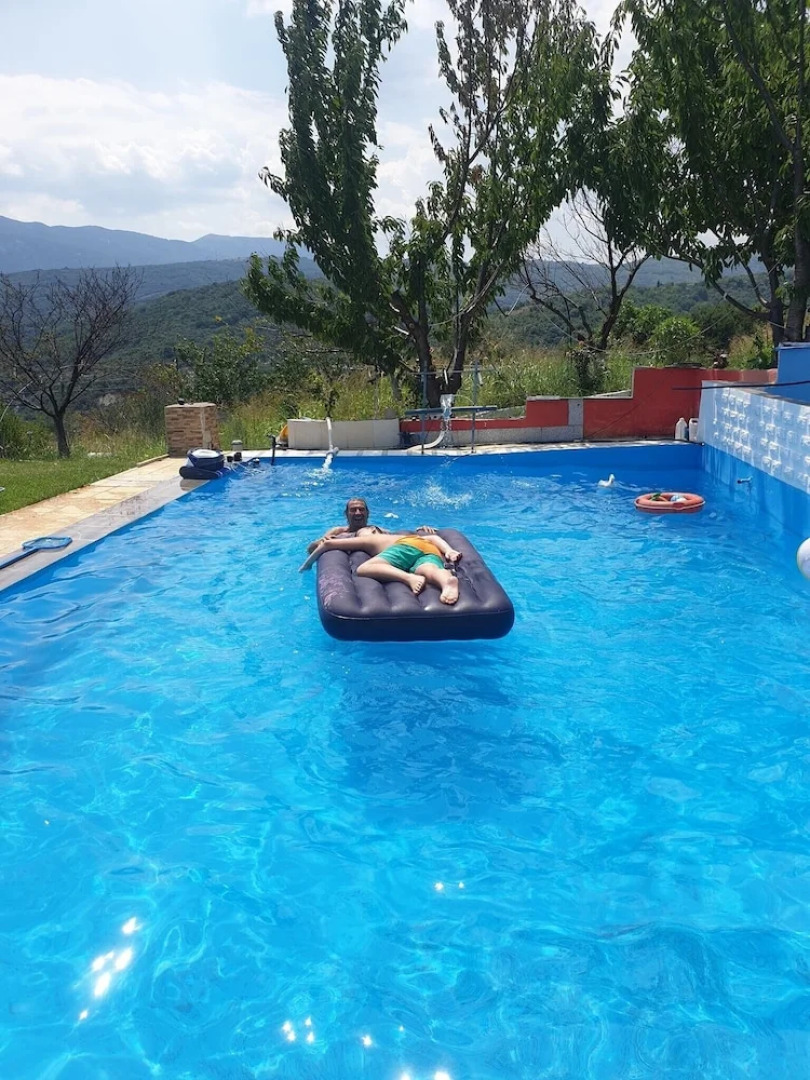 Charming 4-bed House in Pyrgetos