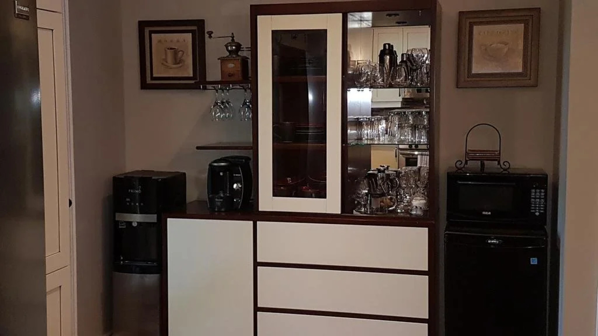 Christine's Bed and Breakfast by Elevate Rooms