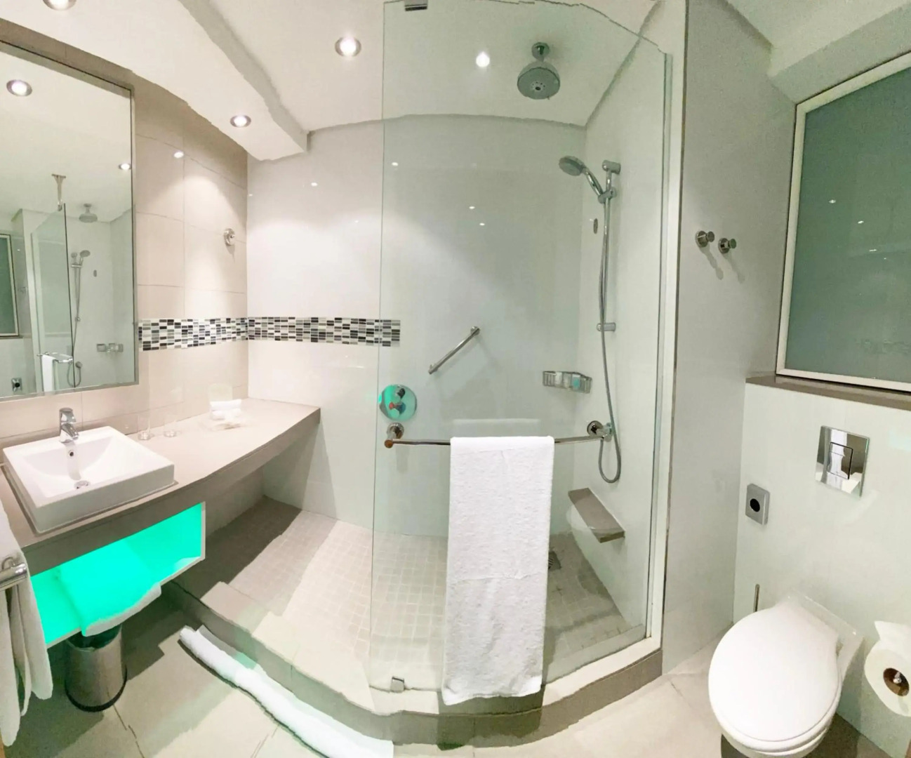 Holiday Inn Mauritius Mon Tresor by IHG