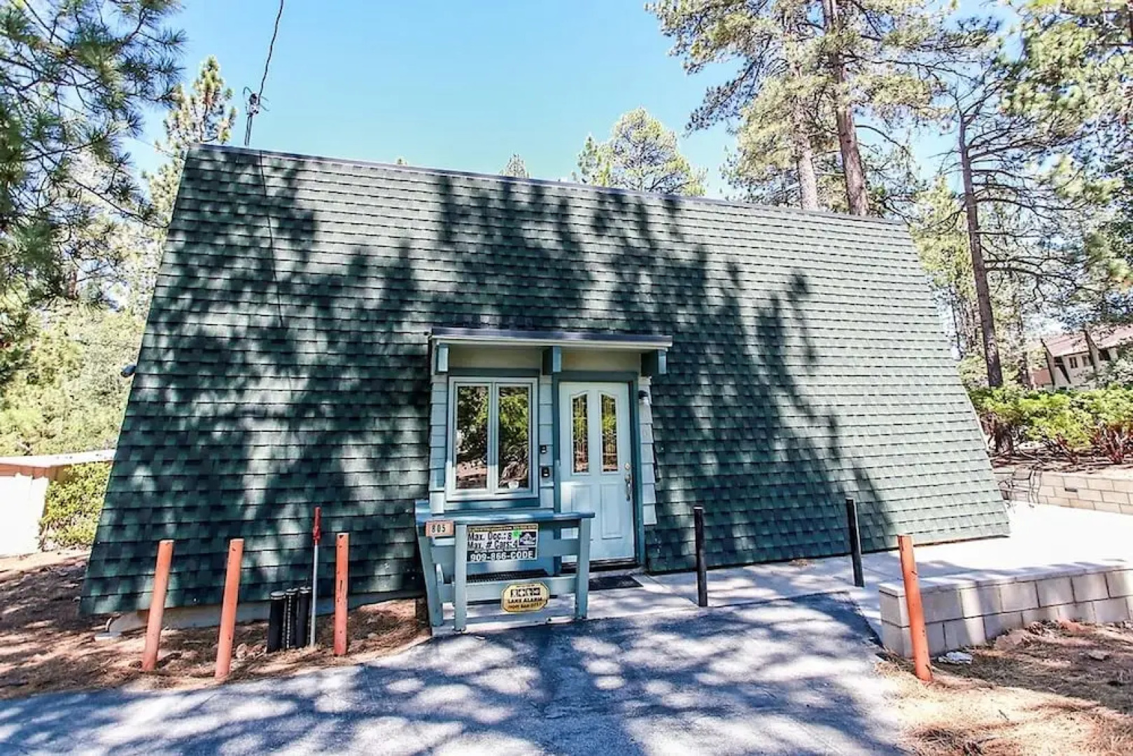 Summit Paradise 845 by RedAwning