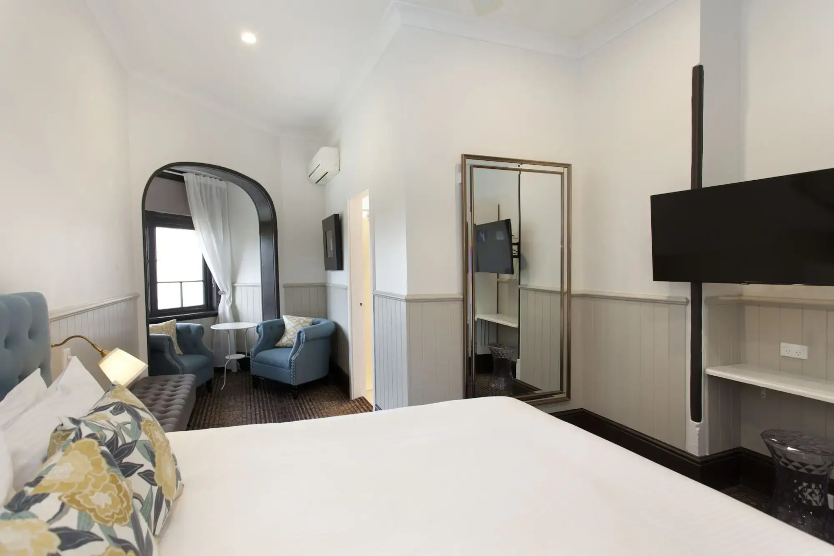 Cremorne Point Manor