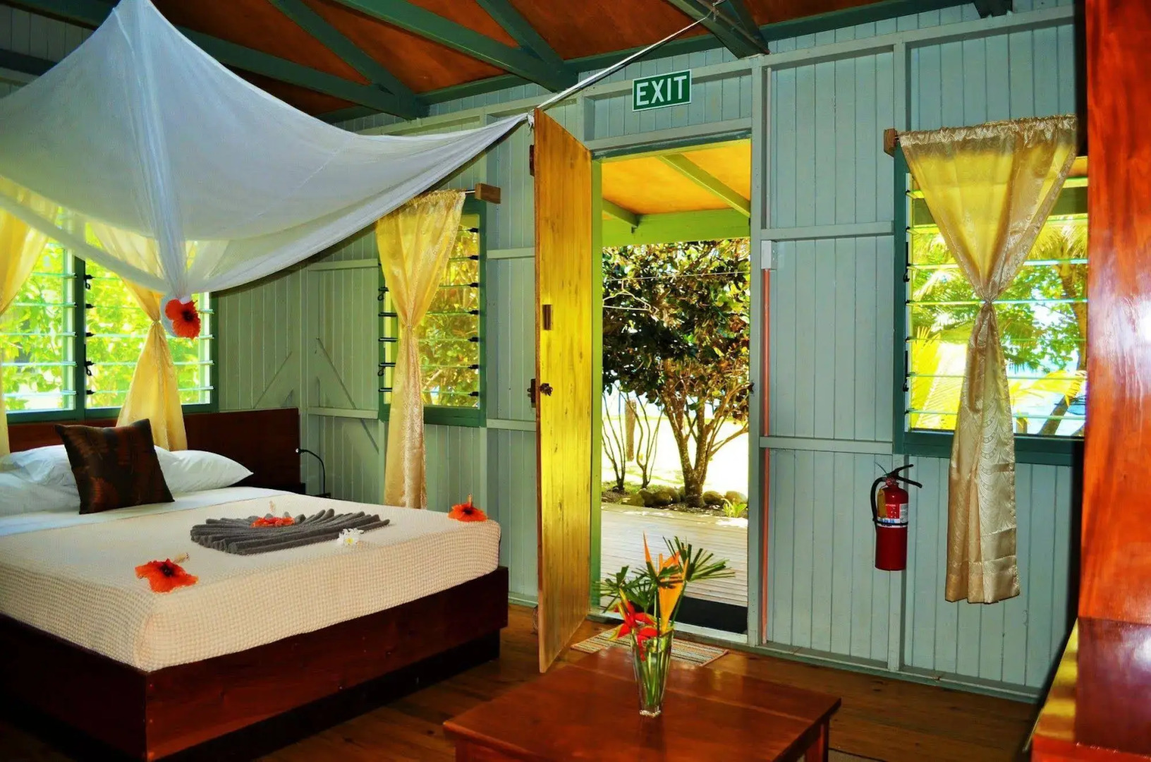 Mai Dive Astrolabe Reef Resort